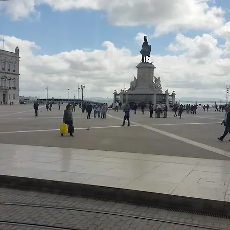 بيت شباب 15 Lisboa