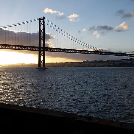 15号旅舍 *